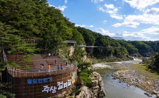 강원도의 놀라운 변화! 관광객 증가의 비밀은?