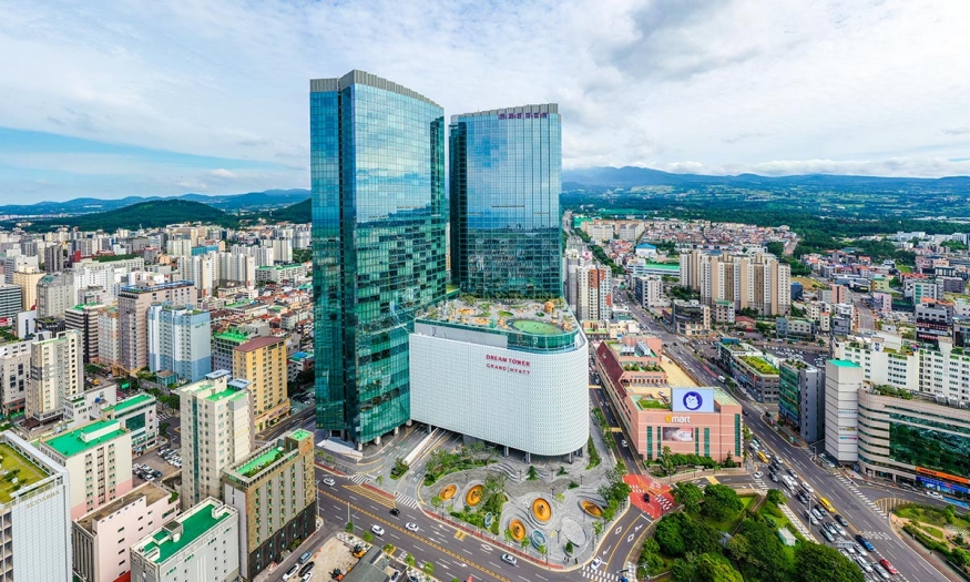 제주 드림타워, 매출 400억 돌파!