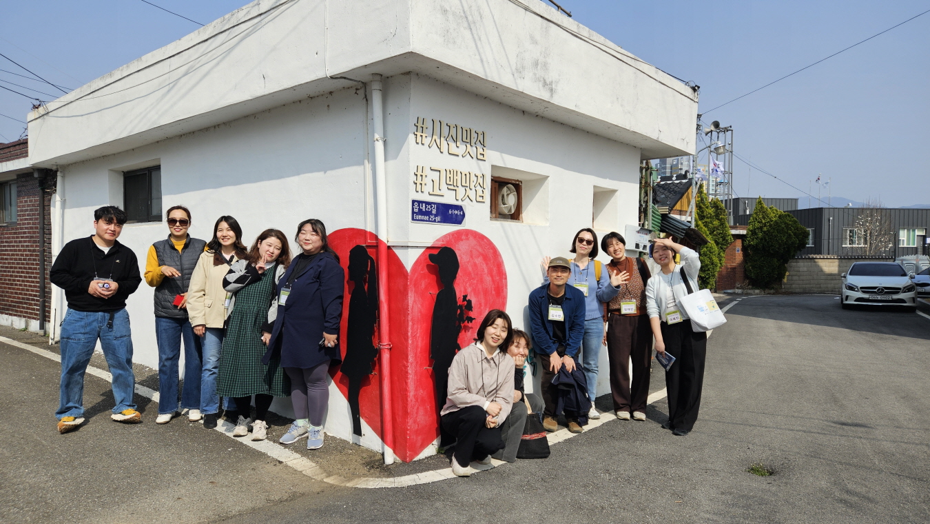 기차마을만 보던 곡성, 이제 골목이 여행을 만든다