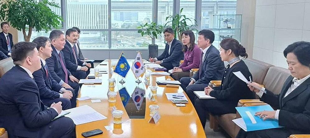 한-카자흐스탄 항공회담, 운수권 증대 합의...여객 및 화물 운송 확대