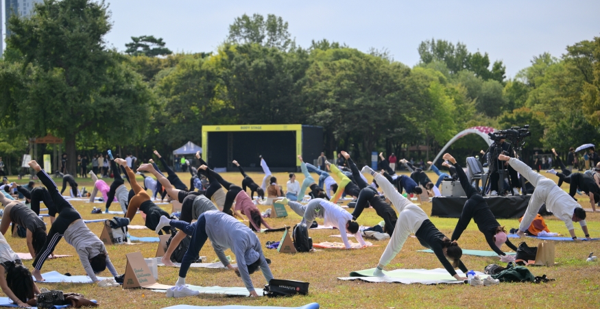 \"서울 웰니스 위크 2023, 도심에서 찾는 건강과 행복! 서울만의 웰니스 매력 톡톡!\"