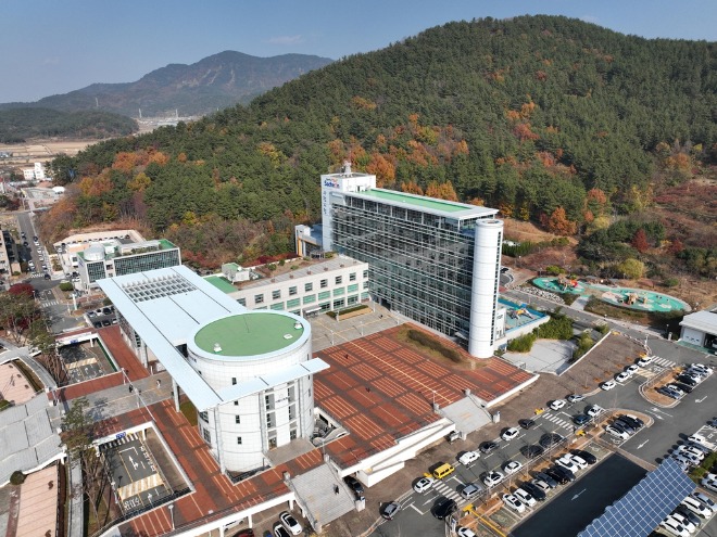 05.jpg