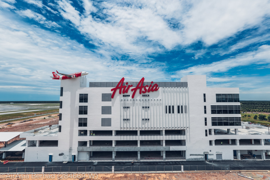 AirAsia_Red Q.jpg