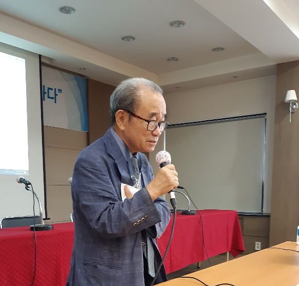 신현득.jpg