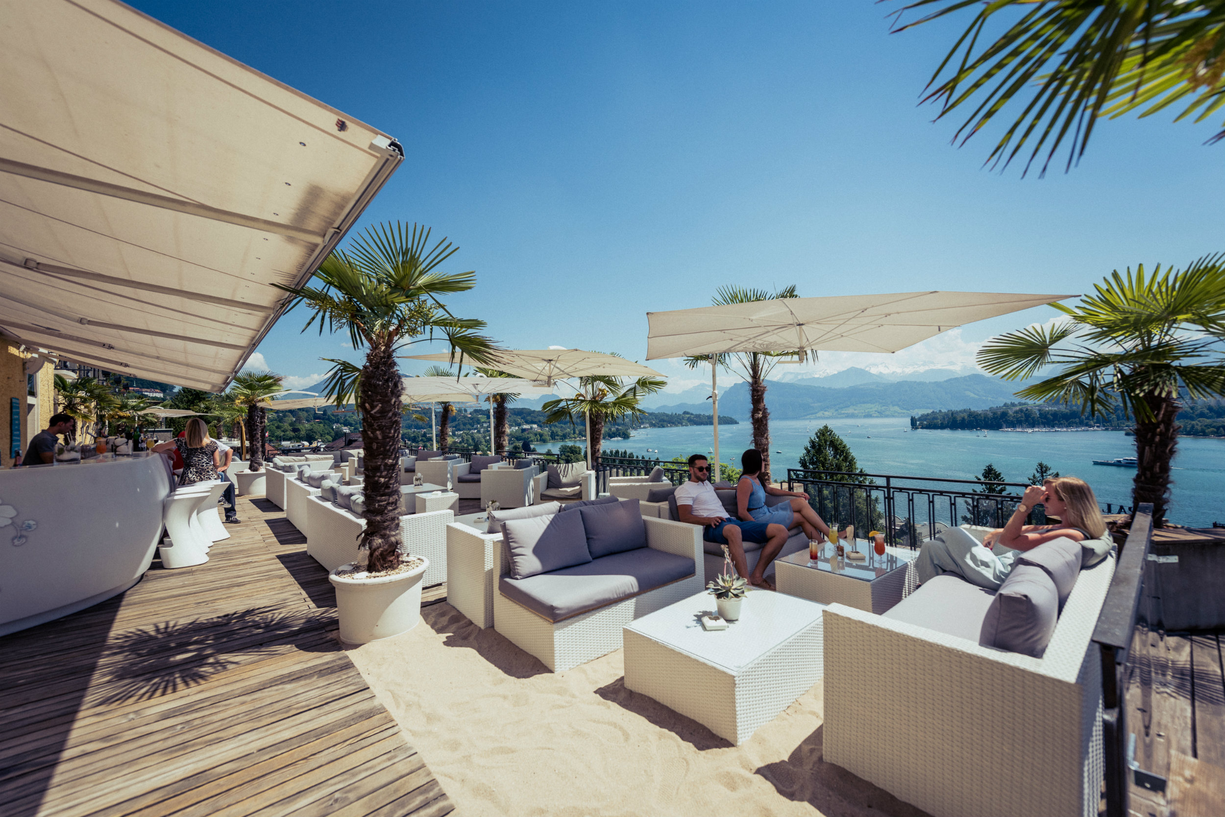 3_luzern_Montana_Beach_Club.jpg