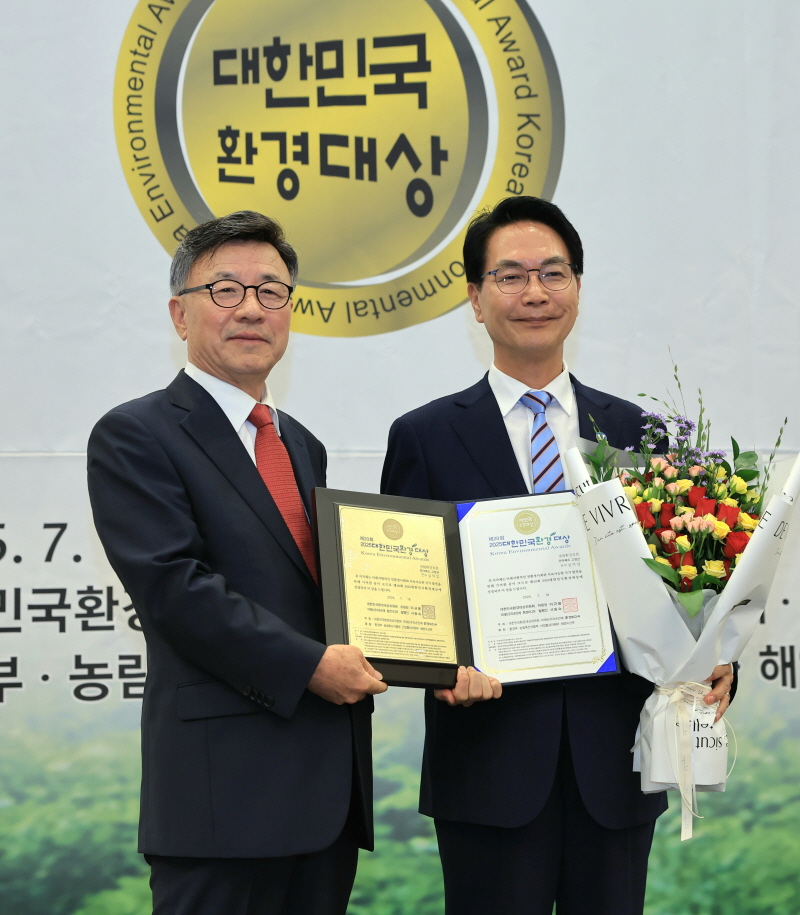 [크기변환]고창군 대한민국 환경대상 수상.jpg