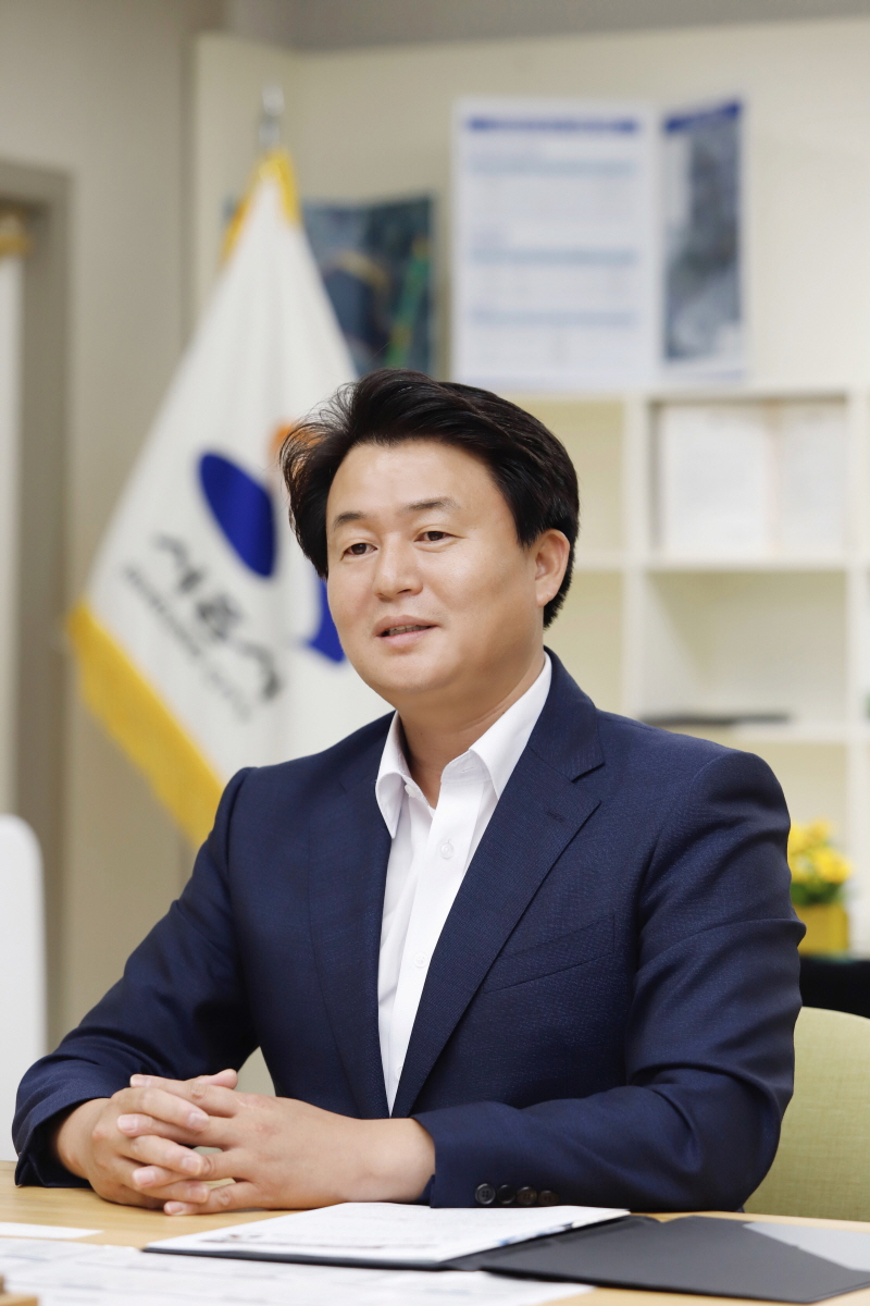 [크기변환]임병택 시흥시장.jpg