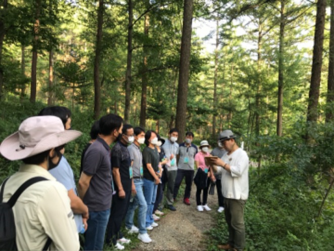 (사진1)+숲해설가+직업체험.jpg