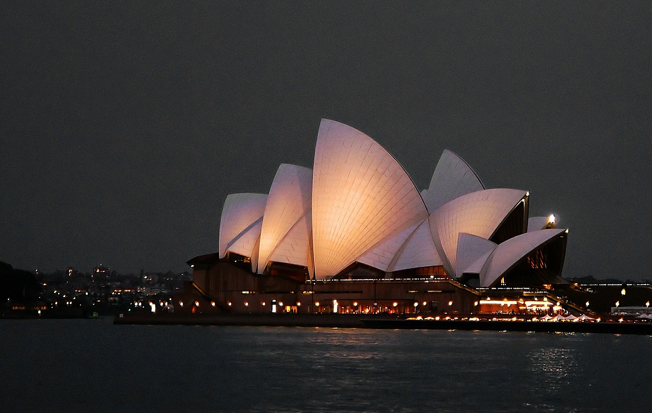 sydney-op.jpg