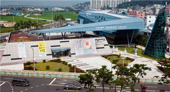 2. 보령박물관 전경.png