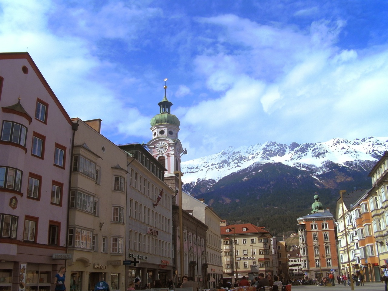 innsbruck-550236_1280.jpg