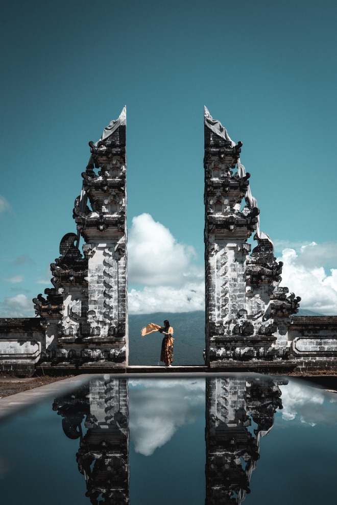 architecture-5072773_1920.jpg