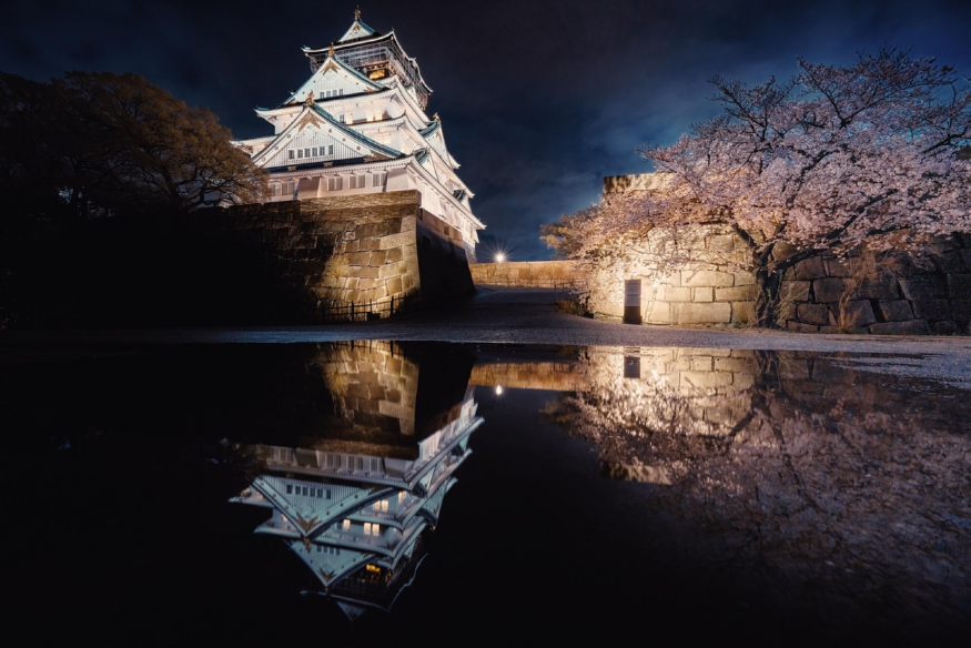castle-7902731_1280.jpg