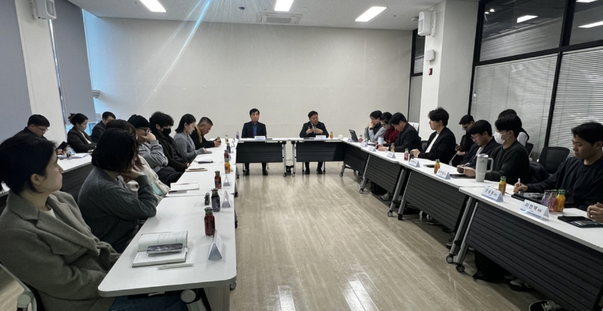 [크기변환]경남콘텐츠기업지원센터 입주기업 간담회_1.jpg
