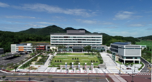 02.jpg