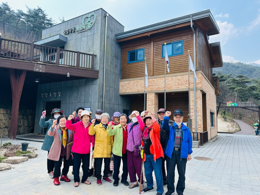 5-1. 곡성군, 국립곡성치유의숲과 함께 치매 쉼터 운영.jpg