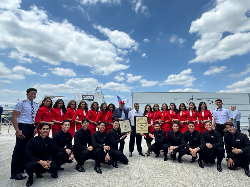 Skytrax 2025 awards_airasia (2).JPG