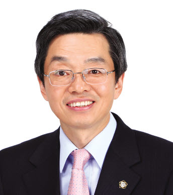 김현 협회장.jpg
