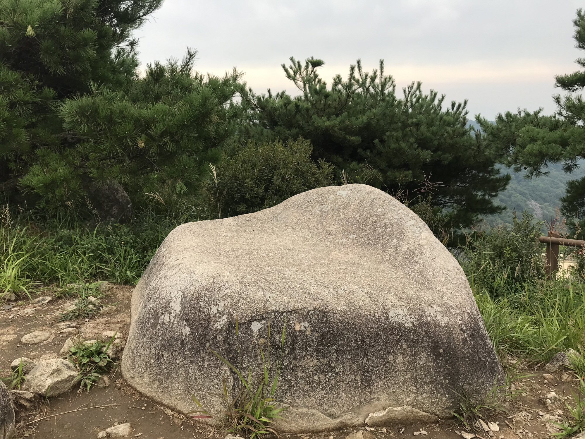 너럭바위.jpg