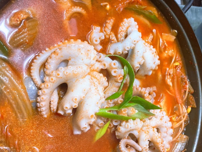 낙지김치찌게.jpg