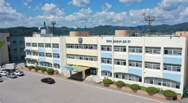 05.jpg